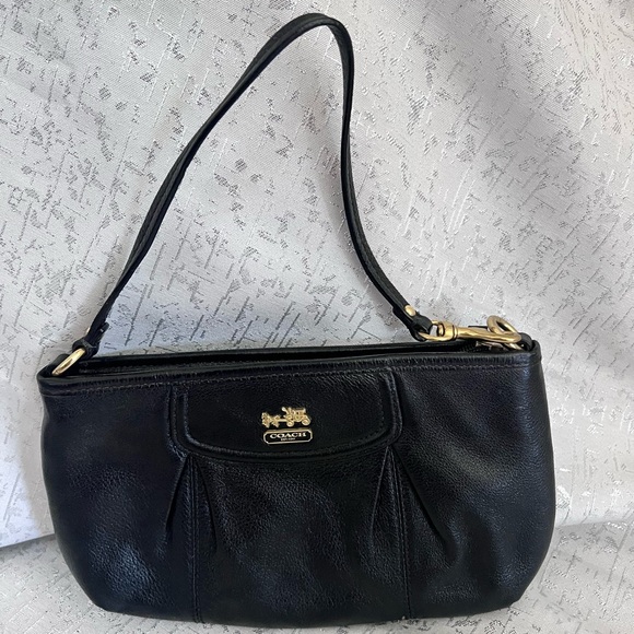 Coach Womens Black Leather Detachable Strap Top Zip Pouch Wallet - Picture 3 of 5